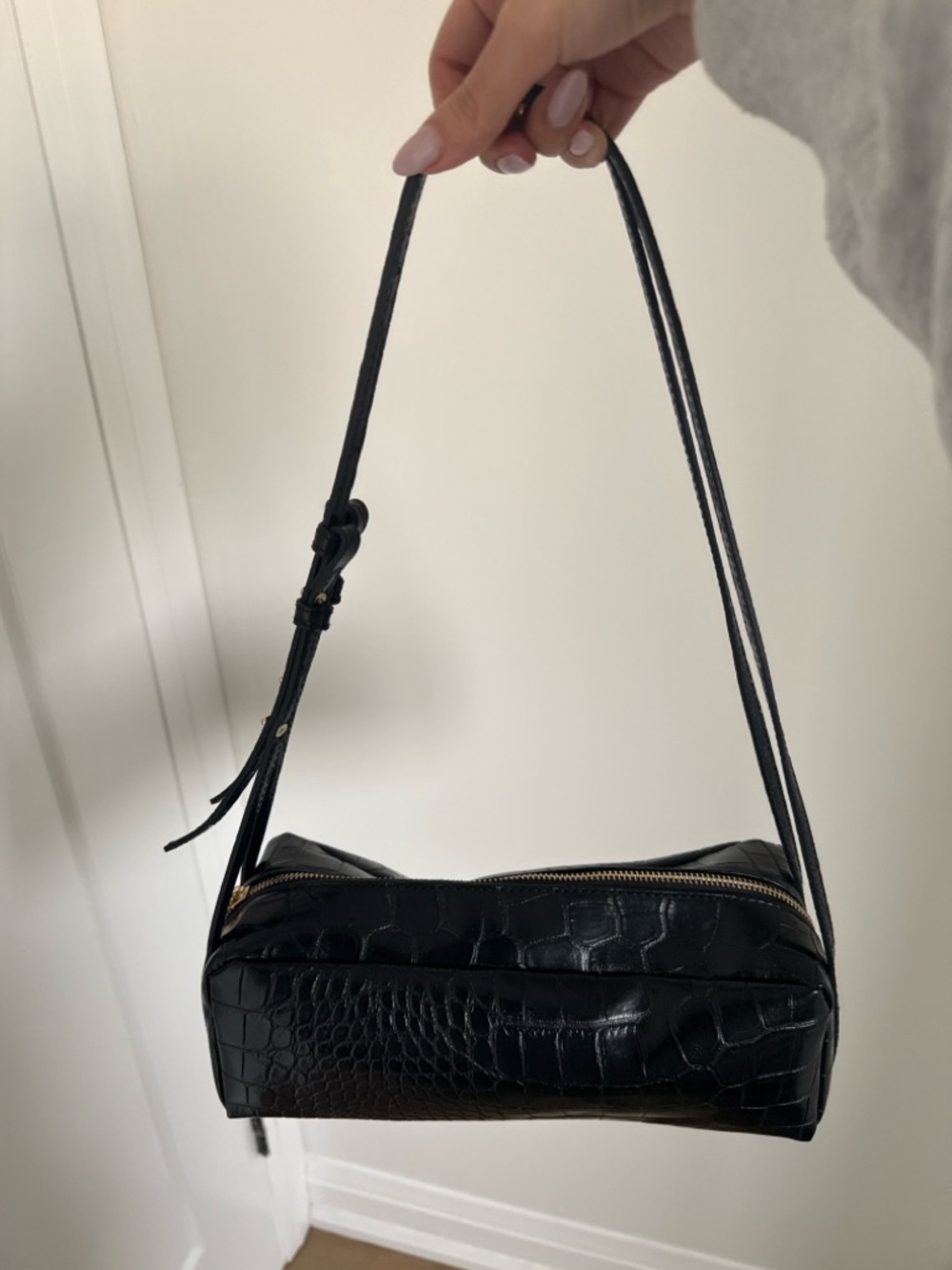 Zara Black Croc-Embossed Shoulder Bag
